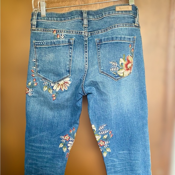 BLANK NYC Women's Skinny Ankle Embroidered Jeans Size 25. Raw hem - Picture 2 of 15